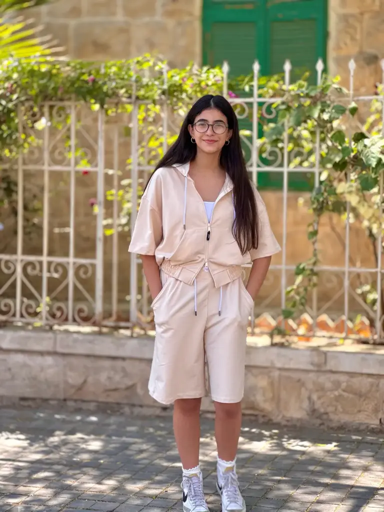 Farfasheh Bermuda Shorts Set Women (Beige, XS)